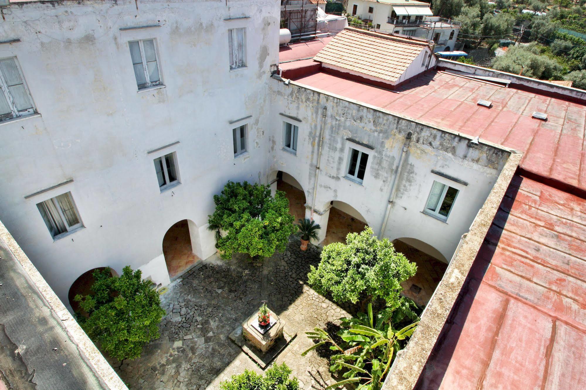 San Francesco Relais Bed & Breakfast Маса Лубрензе Екстериор снимка
