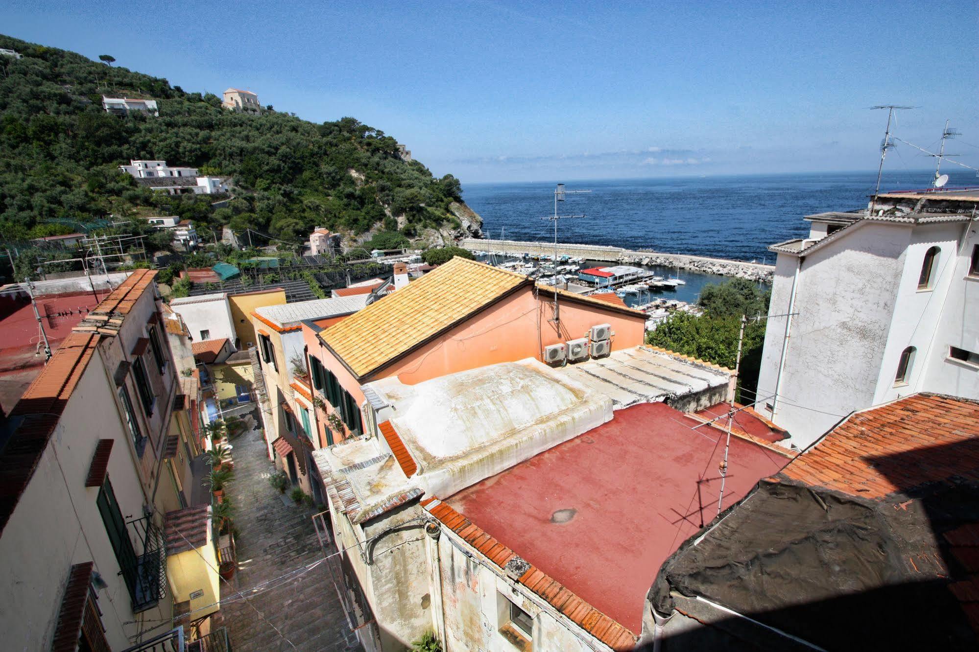 San Francesco Relais Bed & Breakfast Маса Лубрензе Екстериор снимка
